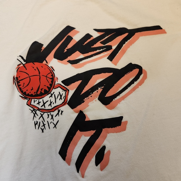 Nike Basketball Shirt - Picture 3 of 5